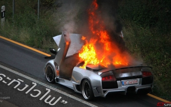 กระทิงไวไฟ : เปิดแฟ้มแลมโบไฟไหม้